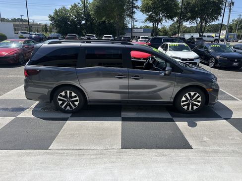 Used 2026 Honda Odyssey EX-L image 3