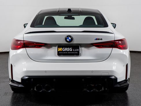 Used 2025 BMW M4 Coupe image 11