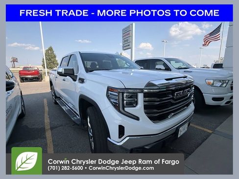 Used 2023 GMC Sierra 1500 SLT w/ SLT Premium Package AWD/4WD image 1