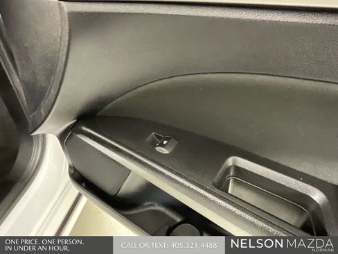 Used 2019 Ford Fusion SE image 21