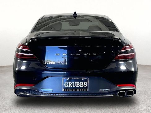 Used 2022 Genesis G70 2.0T RWD image 5