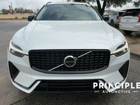 Certified 2023 Volvo XC60 T8 Plus AWD/4WD image 3