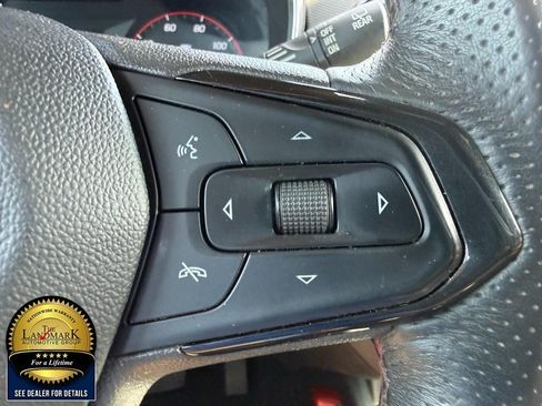 Used 2021 Chevrolet TrailBlazer RS w/ Sun and Liftgate Package AWD/4WD image 11