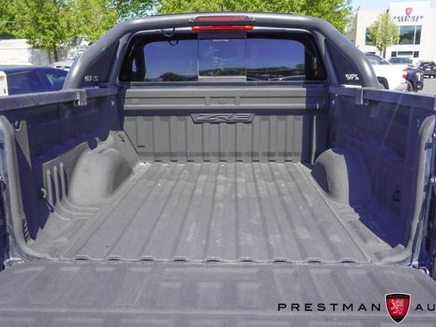 Used 2018 Chevrolet Colorado ZR2 w/ ZR2 Dusk Special Edition AWD/4WD image 15