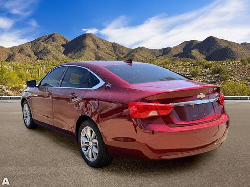 Used 2017 Chevrolet Impala LT w/ Convenience Package FWD image 3