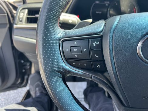 Used 2019 Lexus ES 350 F Sport w/ Accessory Package 2 FWD image 19