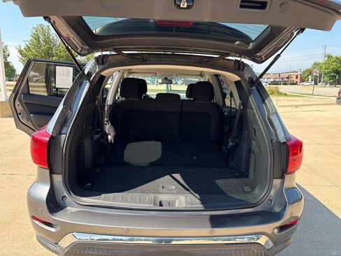 Used 2018 Nissan Pathfinder SV AWD/4WD image 25