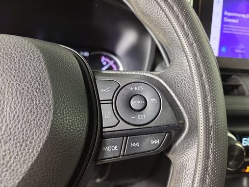 Used 2024 Toyota RAV4 XLE FWD image 23