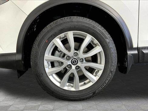 Used 2022 Nissan Rogue Sport S FWD image 29