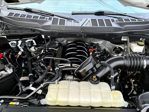 Used 2024 Ford F150 XLT w/ Tow/Haul Package image 9