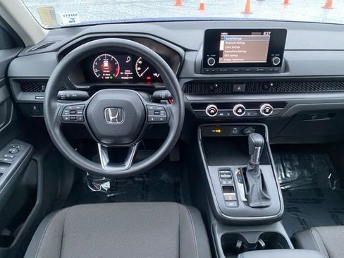 Used 2023 Honda CR-V LX image 15