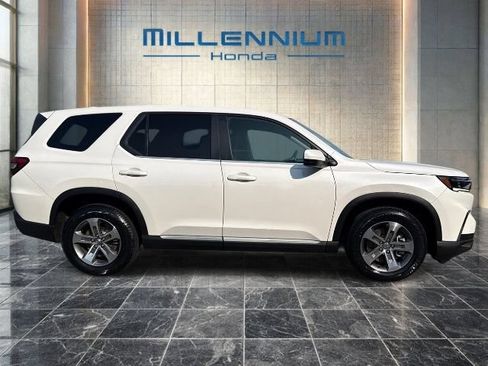 Certified 2024 Honda Pilot EX-L image 6