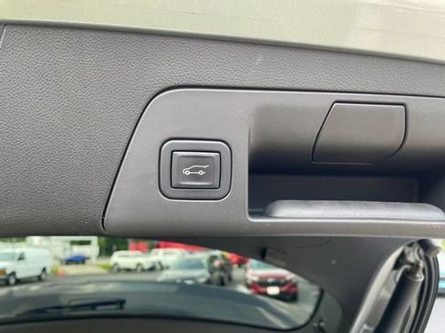 Used 2023 Buick Envision Essence FWD image 8