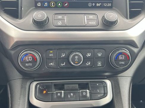 Used 2023 GMC Acadia SLT FWD image 21