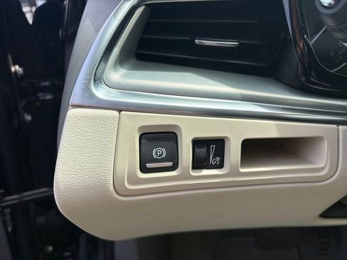 Certified 2024 Cadillac XT5 Premium Luxury w/ LPO, Floor Liner Package AWD/4WD image 21