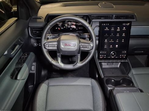New 2026 GMC Terrain AT4 w/ Technology Package II AWD/4WD image 13