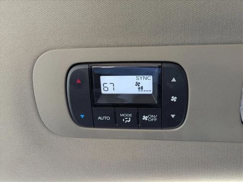 Used 2018 Honda Odyssey EX image 16