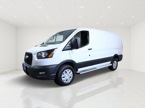 Certified 2025 Ford Transit 250 Low Roof w/ Exterior Upgrade Package RWD image 2