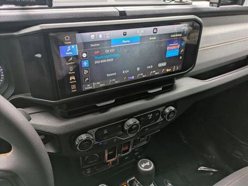 Used 2024 Jeep Wrangler Unlimited AWD/4WD image 11
