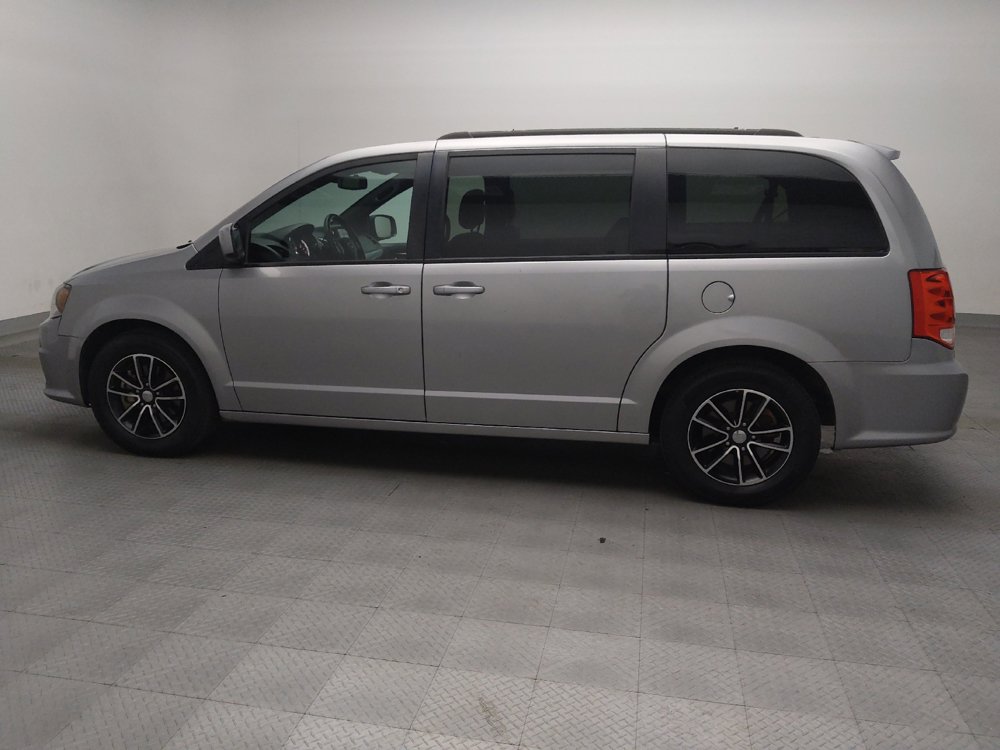 Used 2018 Dodge Grand Caravan GT FWD image 3
