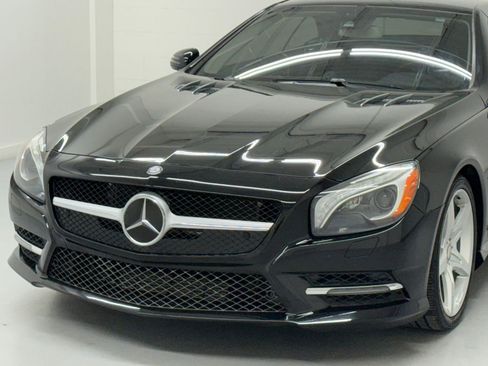 Used 2014 Mercedes-Benz SL 550 image 18