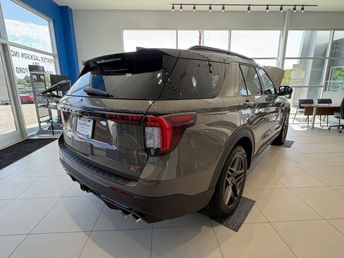 New 2026 Ford Explorer ST AWD/4WD image 5