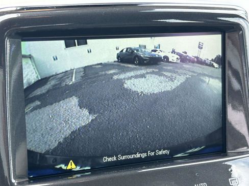 Used 2013 Chevrolet Volt w/ Enhanced Safety Package 2 FWD image 24