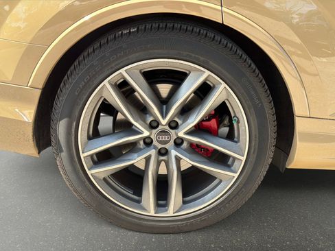 Used 2025 Audi SQ7 Premium Plus image 17