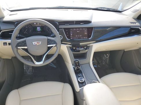 Certified 2023 Cadillac XT6 Premium Luxury w/ Technology Package FWD image 17