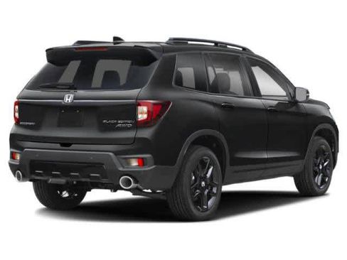Used 2025 Honda Passport Black Edition image 2