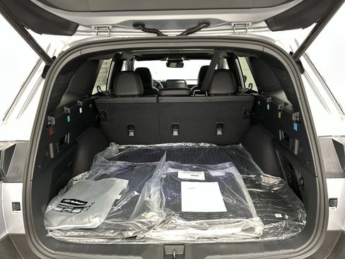 New 2026 Subaru Outback Limited image 12