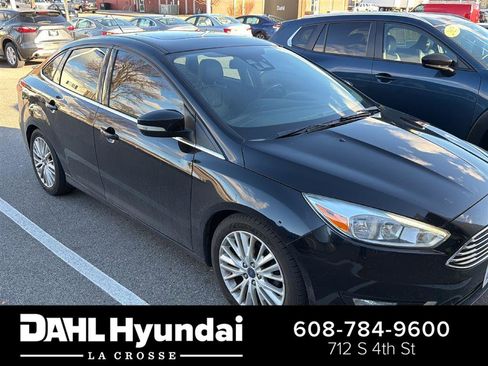 Used 2016 Ford Focus Titanium w/ Titanium Technology Package image 1