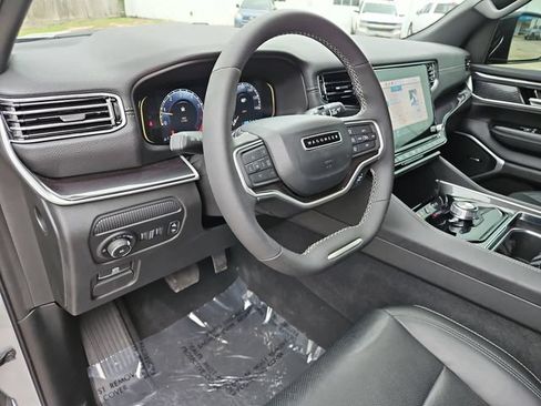 Used 2024 Jeep Wagoneer 2WD w/ Convenience Group I image 11