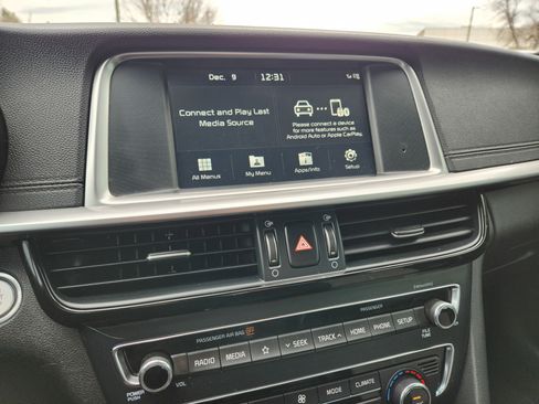 Used 2019 Kia Optima EX image 23