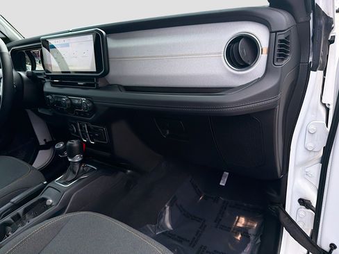 Used 2025 Jeep Wrangler Sahara w/ Safety Group image 32