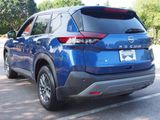 Used 2023 Nissan Rogue S image 5