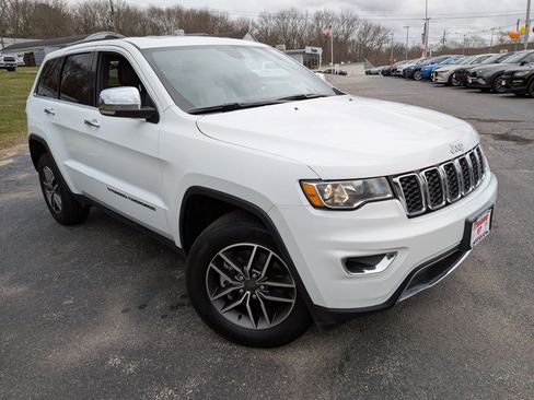 Certified 2022 Jeep Grand Cherokee Limited image 2