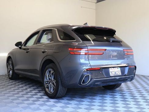 Used 2023 Genesis GV70 2.5T w/ Select Package AWD/4WD image 13