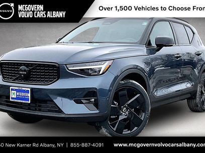New 2026 Volvo XC40 B5 Ultra w/ Protection Package Premier