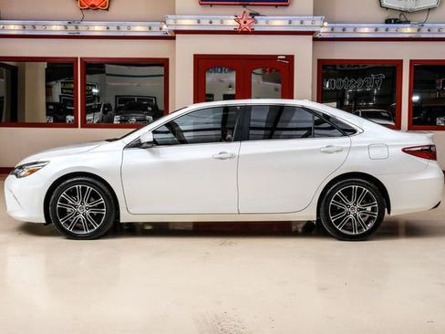 Used 2016 Toyota Camry SE FWD image 10