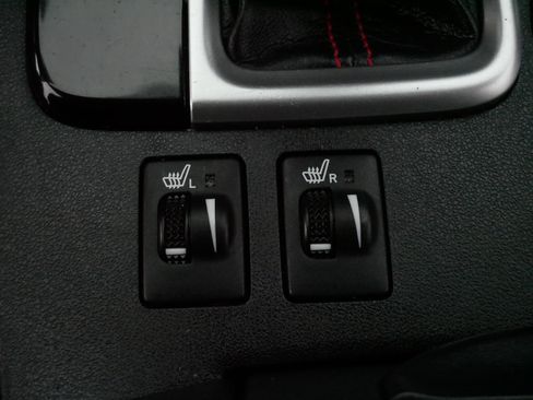 Used 2019 Toyota Highlander SE image 27