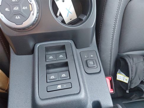 New 2025 Ford Bronco Badlands w/ Sasquatch Package image 37