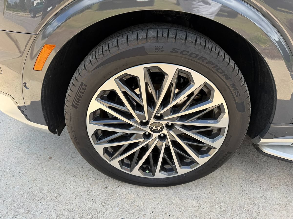Used 2026 Hyundai Palisade Calligraphy AWD/4WD image 12
