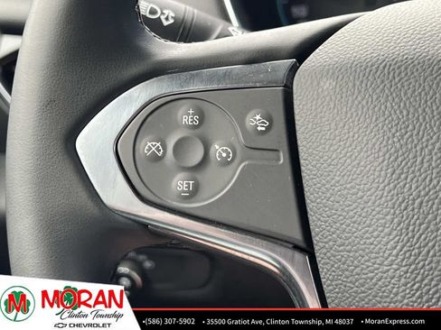 Used 2023 Chevrolet Traverse LT FWD image 27