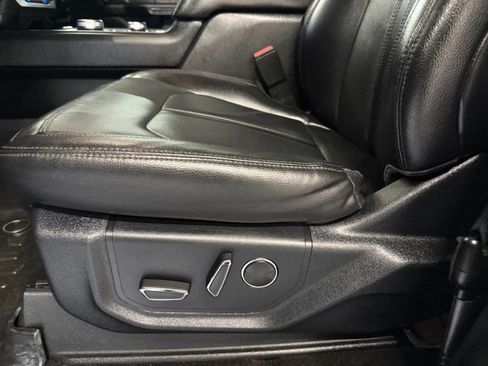 Used 2021 Ford Expedition Max Limited AWD/4WD image 32