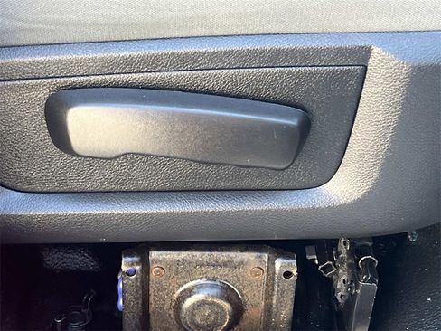 Used 2017 RAM 2500 SLT w/ Luxury Group image 20