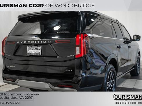 Used 2025 Ford Expedition Max Platinum image 5