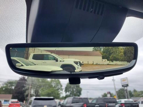 New 2026 Chevrolet Tahoe High Country AWD/4WD image 22