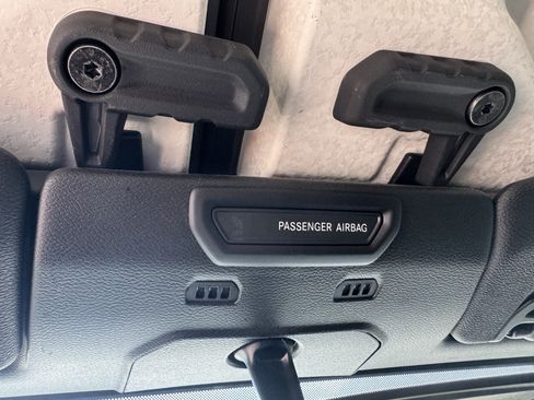Used 2018 Jeep Wrangler Unlimited Sport S AWD/4WD image 25