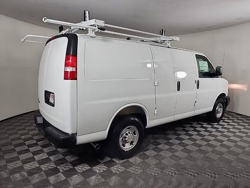 New 2025 Chevrolet Express 3500 w/ Driver Convenience Package RWD image 11